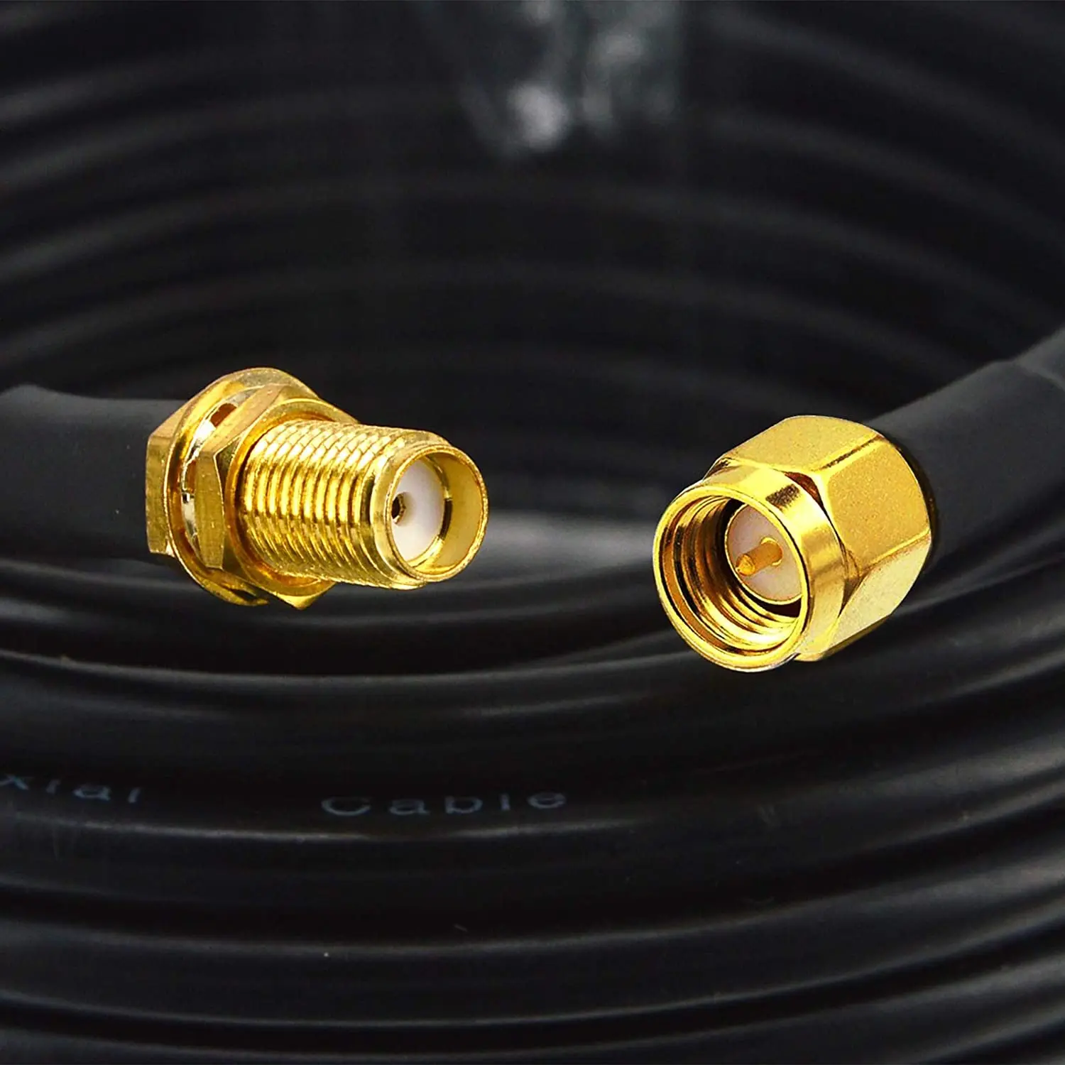 Cablu coaxial RF cu pierdere redusă de 50 ohmi RG174 cu conector SMA tată la BNC mamă de perete pentru fabricarea antenei