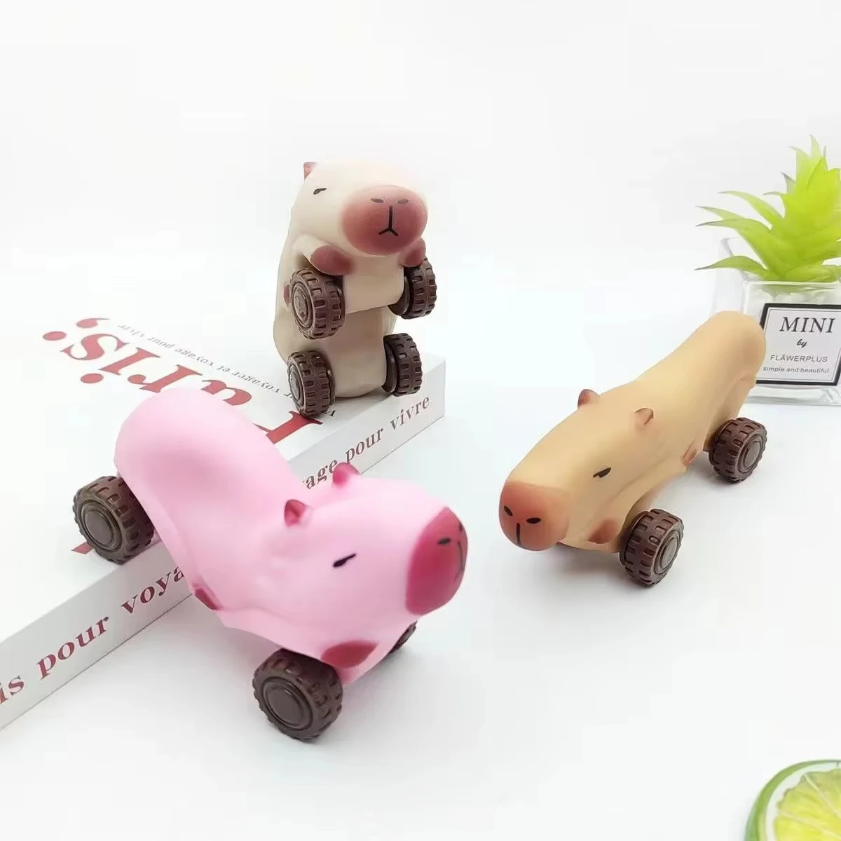 Wholesale Cheap Price Pulling and tugging Mini Car Cute TPR Stress Relief Caviidae Animal Vehicle Toys  Fidget Decompress Toy