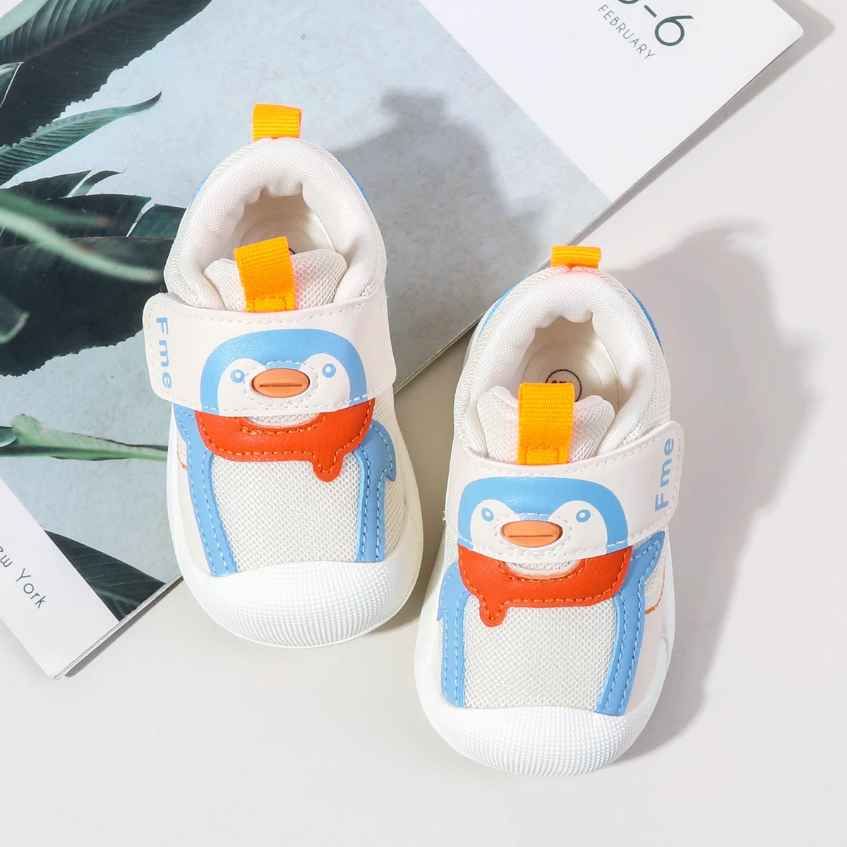 Cute Animal penguin Design Hook&loop Toddler Baby Walking Shoes details