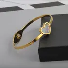 Bangle Bracelet Shell 18K Fashion High Polish Bangle Bracelet Stainless Steel Gold Heart Bracelet With Natural Shell
