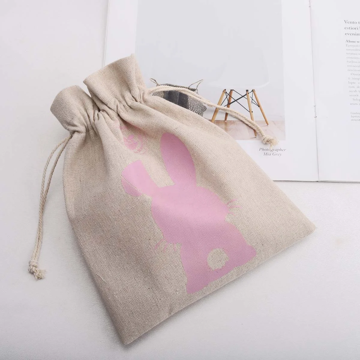 Eco-friendly Recyclable Natural Jute Sack Drawstring Christmas Gift Bag Custom Logo Printed Linen Gift Jute Pouch