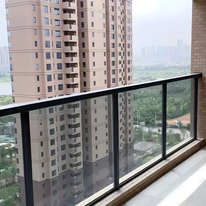 Aluminum Alloy, Glass Antique Style Outdoor Balcony Railings Curved Design with Scroll Details for Villa Fence factory