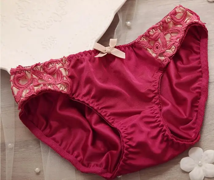 Women's Sexy Embroidery Flower Underwear Set Seamless Lingerie Push Up