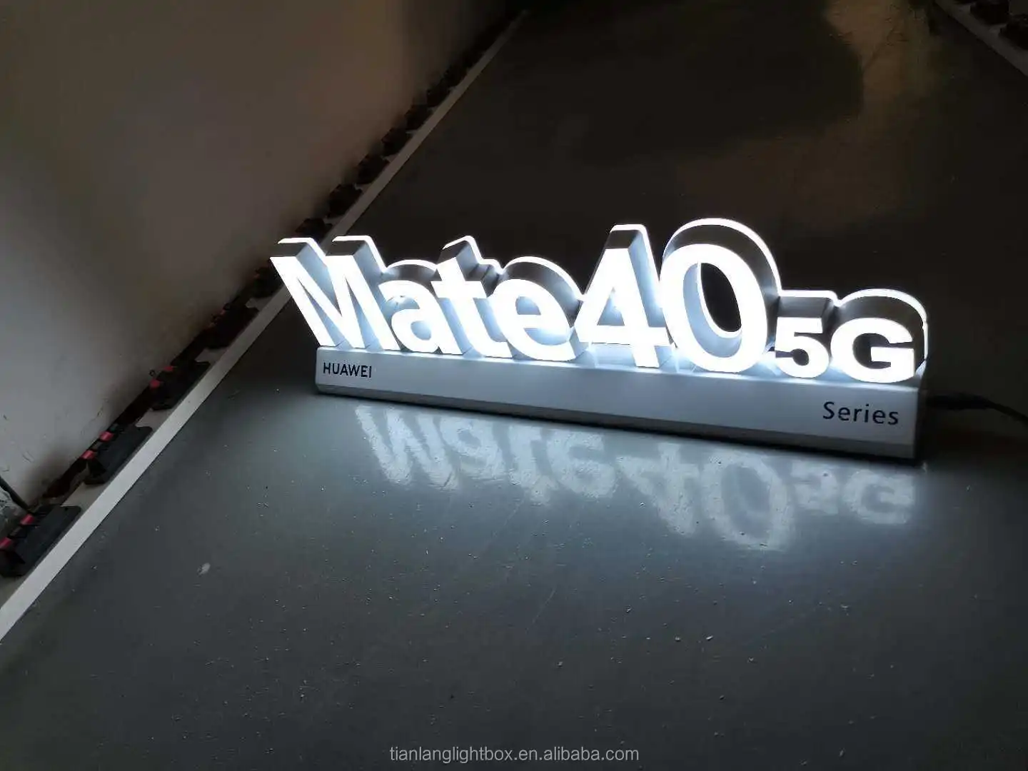 product sry sign stainless steel side punching leak engraving blank edge 3d led letters luminous word mini custom logo sign outdoor993-19