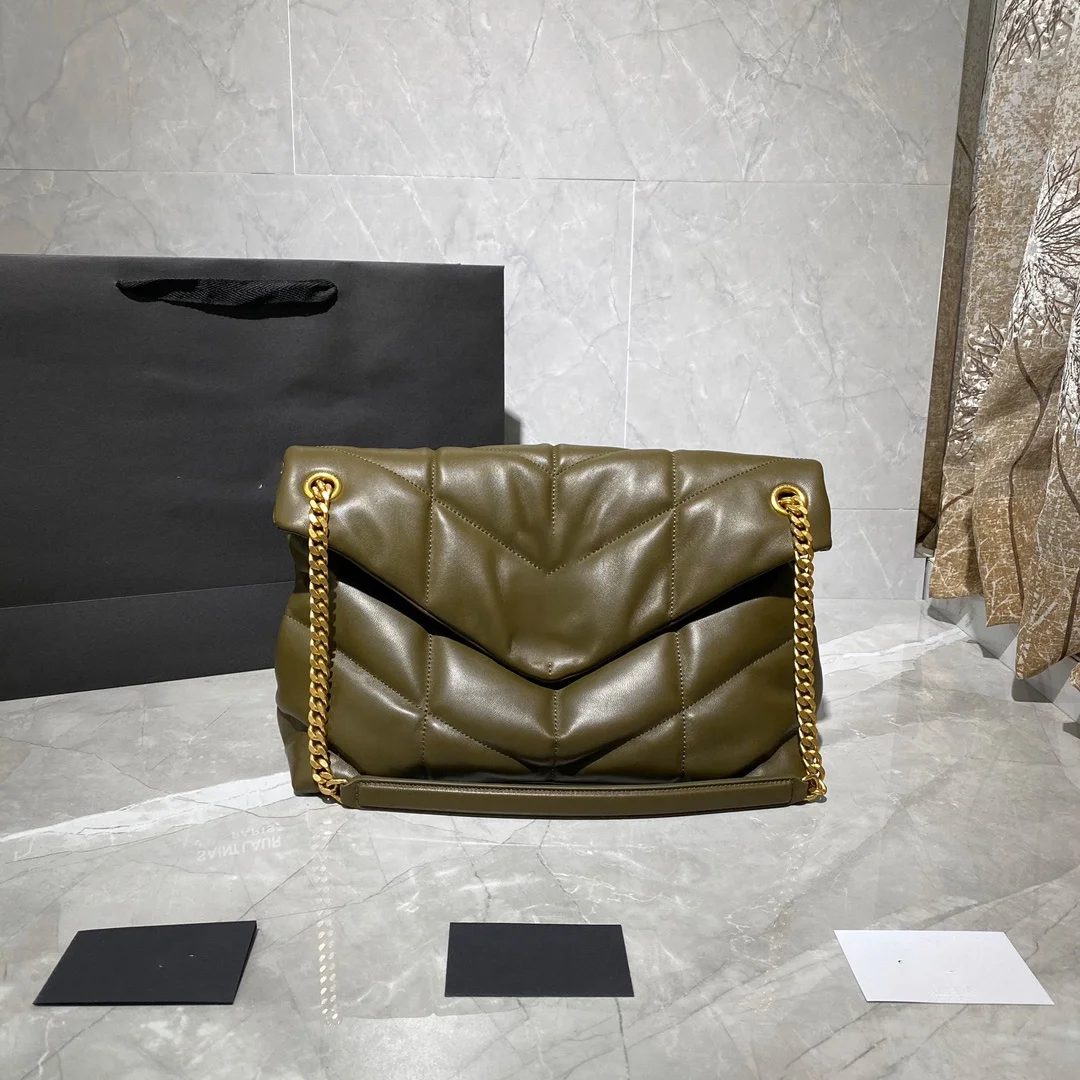 womens purse with lots of card slots