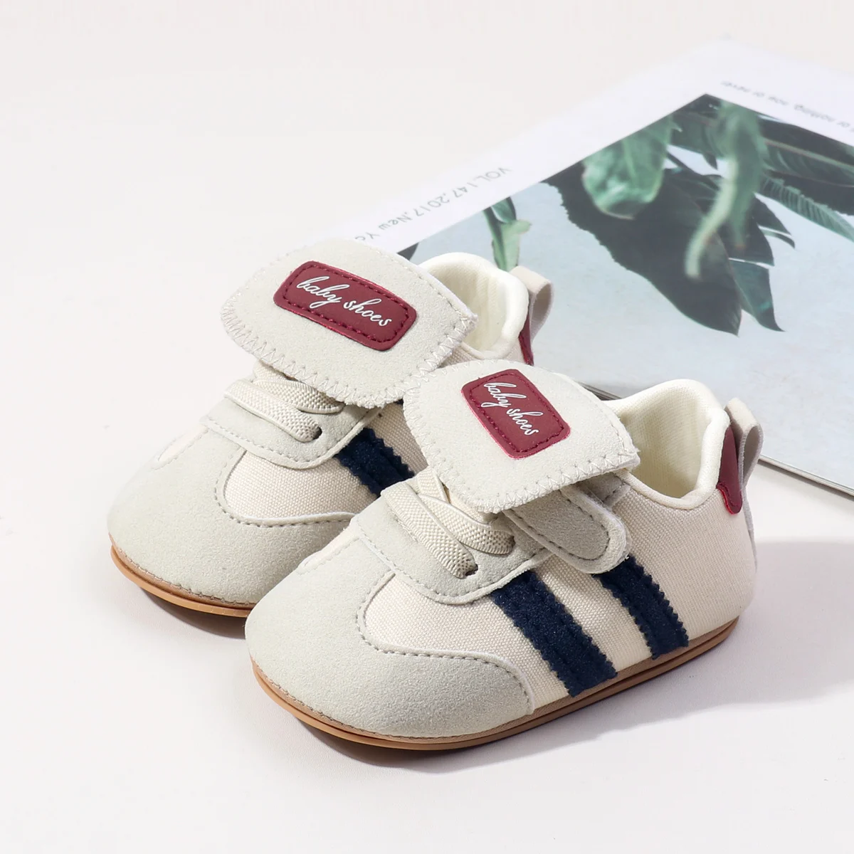 2025 Unisex Baby Toddler Sports Shoes Hot Selling Breathable Anti-Slippery Fashionable Trend for Boys Girls Spring Autumn Rubber details