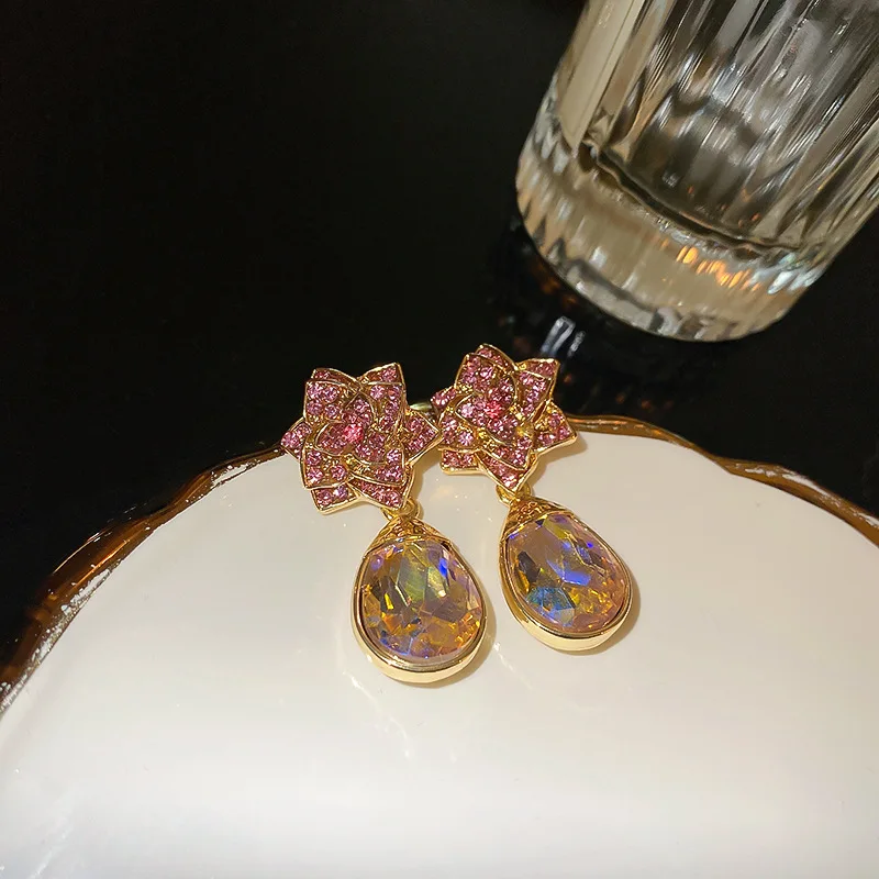 Silver Needle Inlaid Diamond Drop Flower Small Retro Style Temperament Light Luxury High Sense Wholesale Stud Earrings for Woman