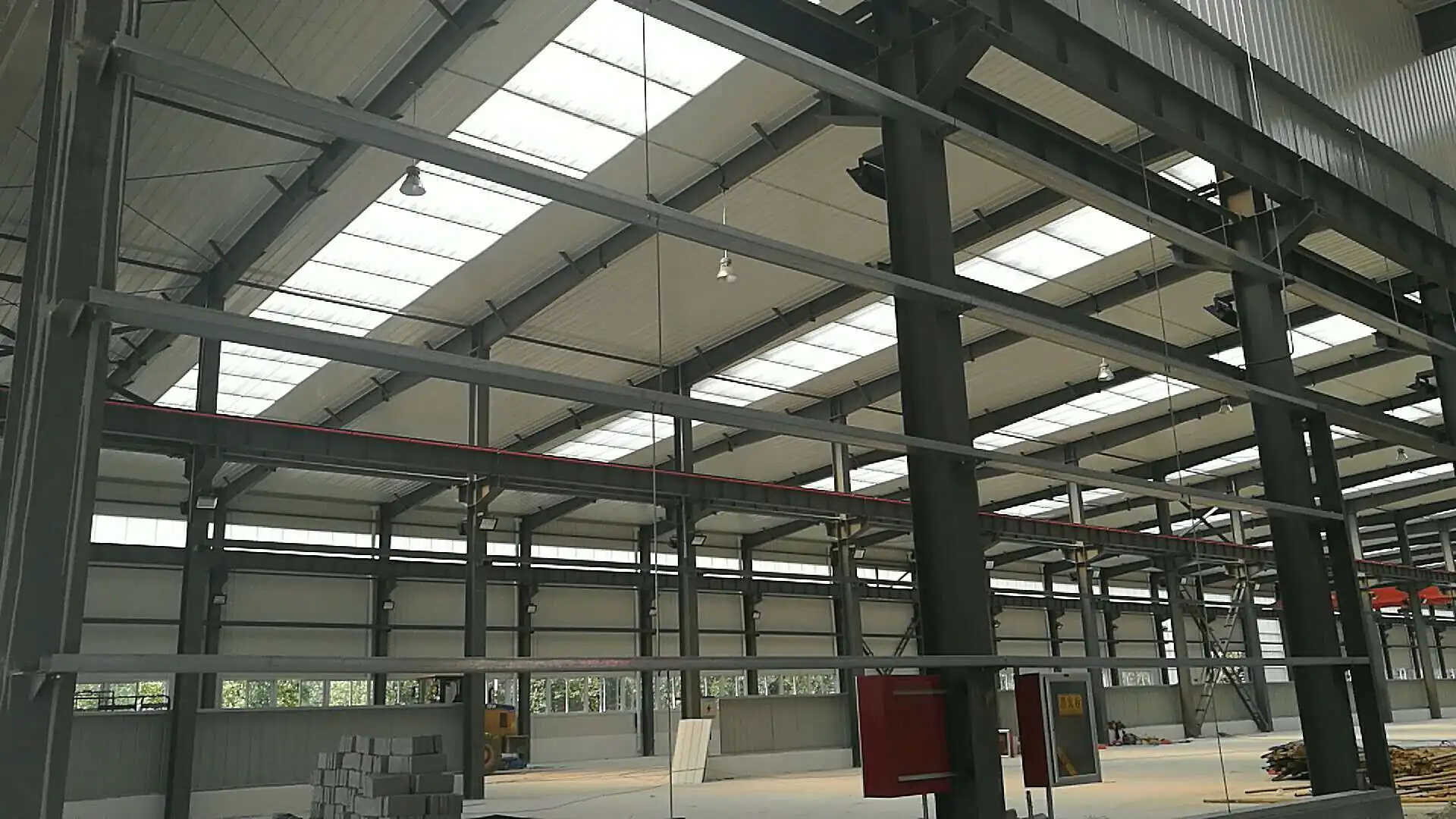 Low Cost Prefab Metal Warehouse Price Steel Structure Showroom