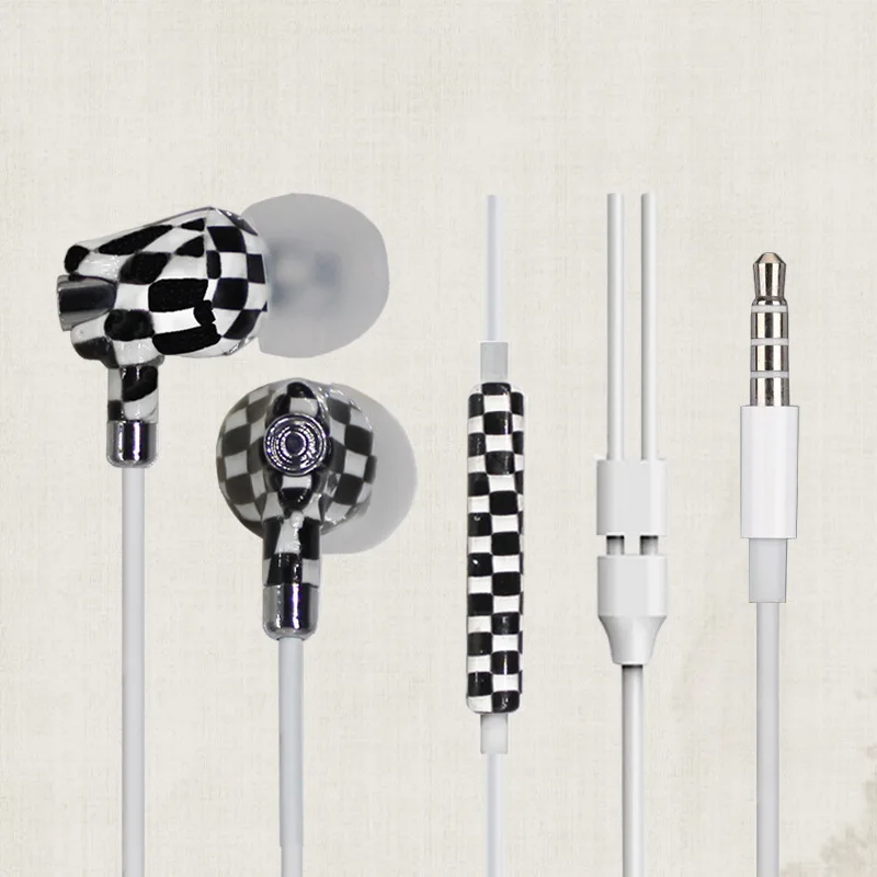 In Stock Premium Quality Phone Earphone 3.5mm In-ear Wired Earphone Painted Earphone for Apple Huawei oppo Xiaomi Mobile Phone
