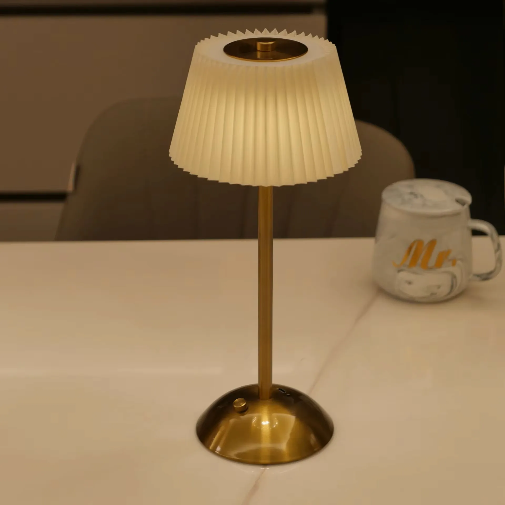 Modern Minimalist Rechargeable Touch Night Light Pleated Fabric Metal Bedside Atmosphere Lamp 5V Battery Cross-Border Table Lamp