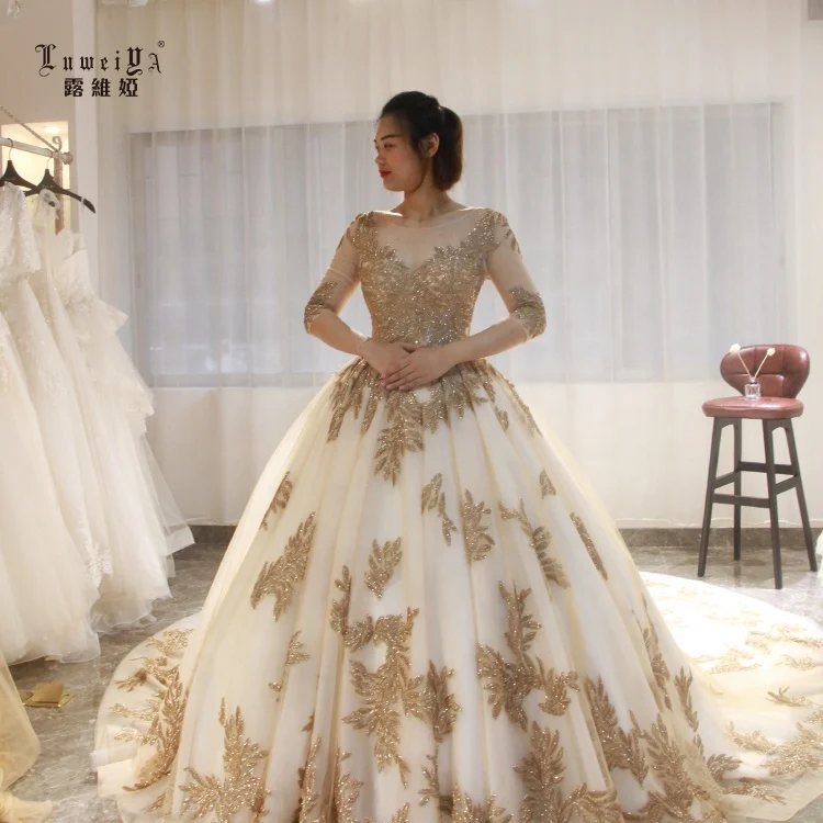 Luxury Gold Embroidery Ball Gown Wedding Dress Off Shoulder Wholesale