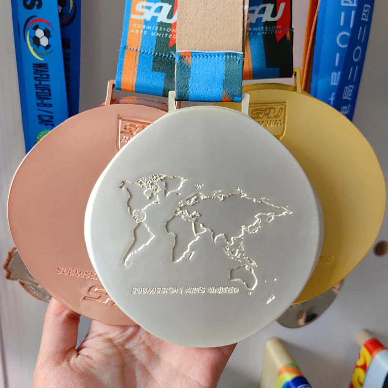 Wholesale Luxury 3D Gold & Silver Custom Metal Zinc Alloy Award Medal Modern Style for Sports factory