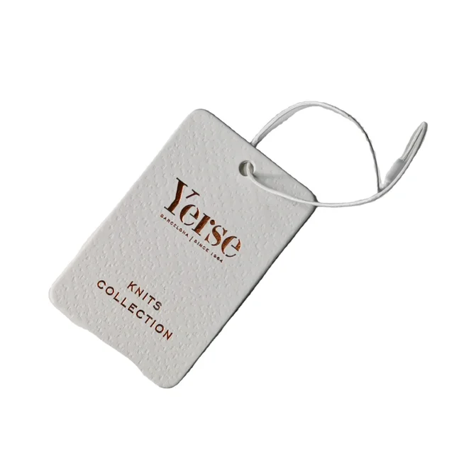 Foil Etiketter Etiquetas Luxury Swing Paper Eco-Friendly Custom Color Custom Shape Custom Logo Tags Clothing Shoes Bags Garment