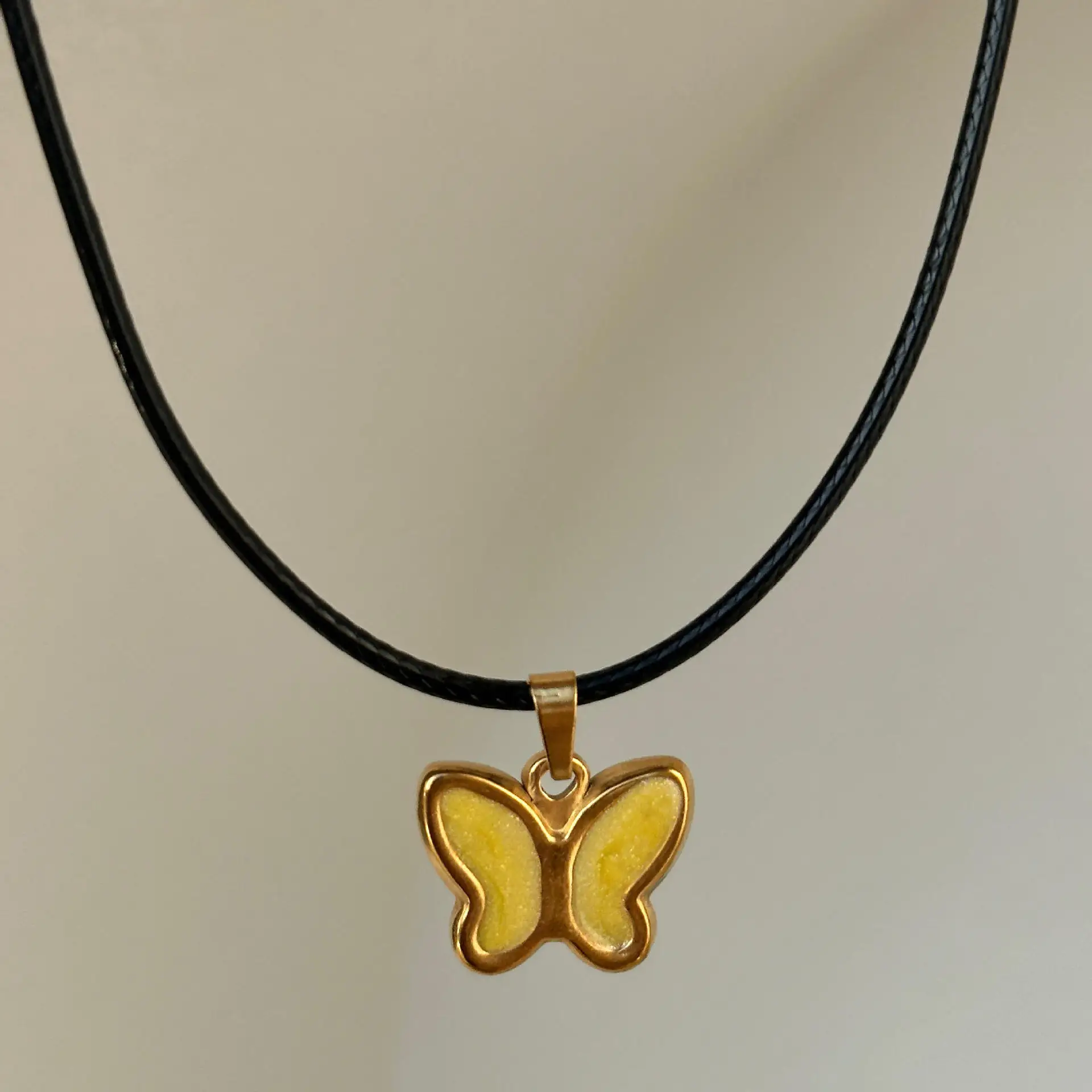 2023 new fashion black leather necklace 18k gold plated enamel butterfly choker necklace