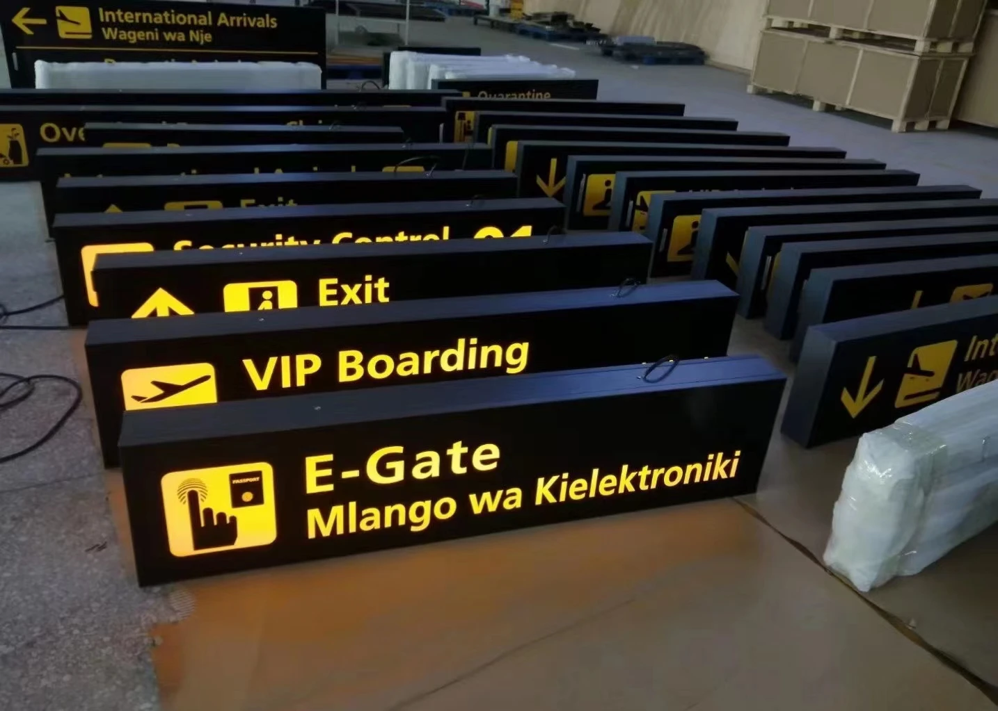 product custom outdoor made frame display studio advertising light box sign acrylic lightbox-6