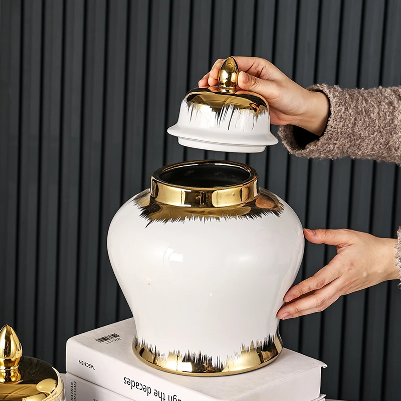 Ceramic gold temple jar porcelain snow ginger jar decoration home decor vase with cover