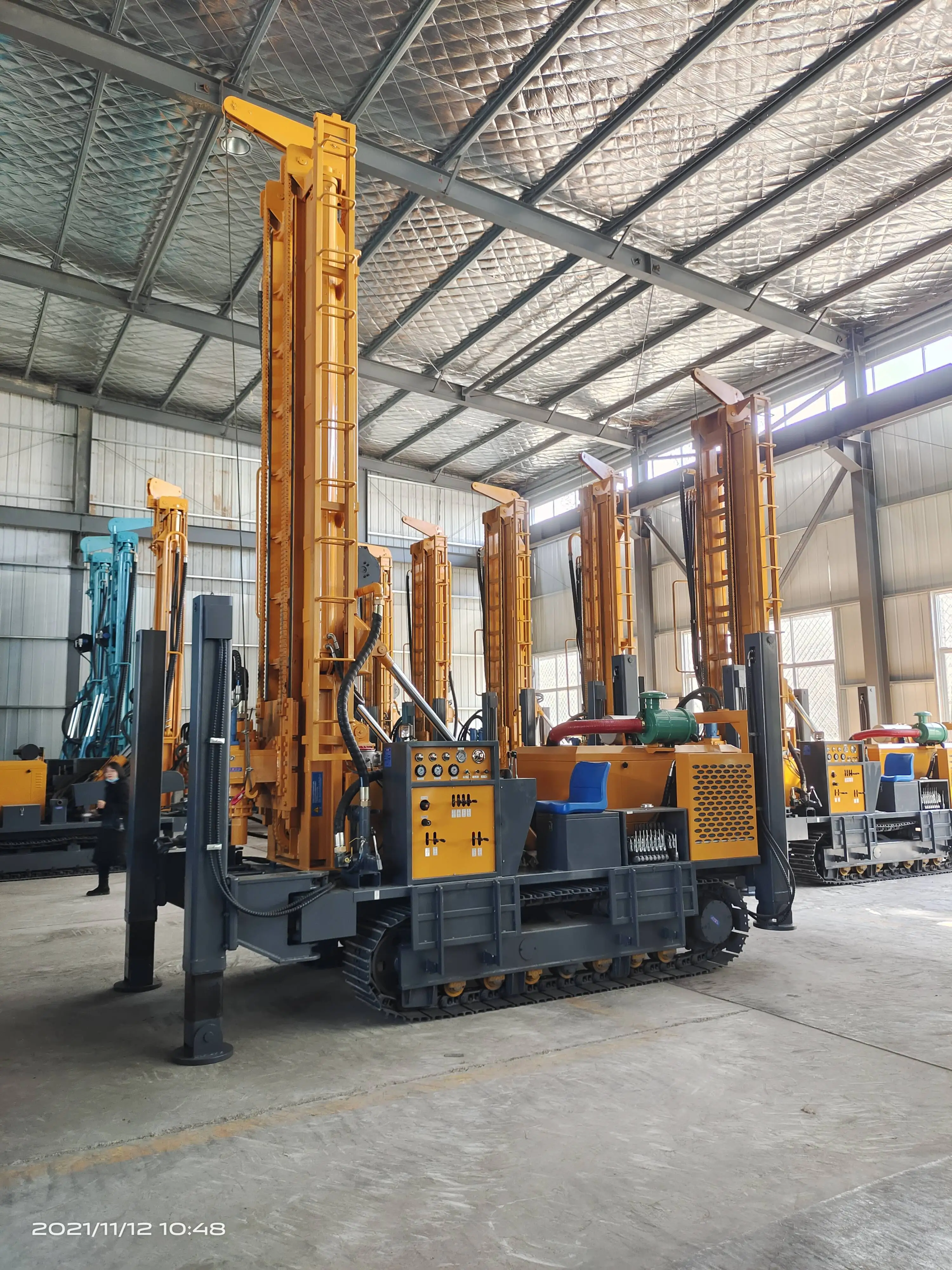 HWH700pro depth crawler steel mounted water drilling rig for sale bore hole drilling machine