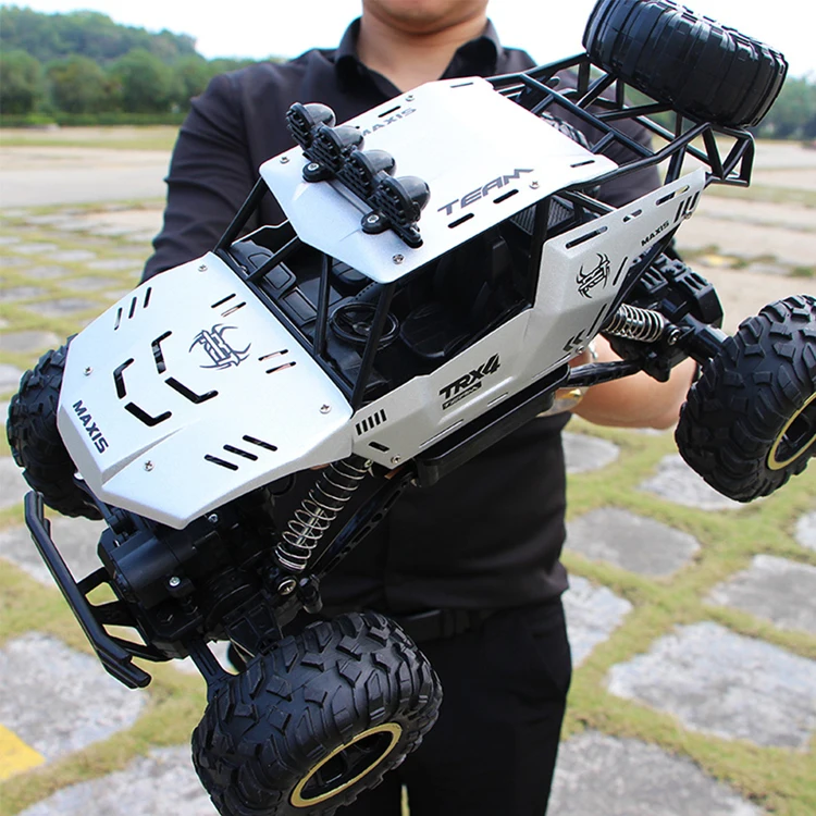 Hot Sale 37cm 2.4G 4WD Oversized Alloy Toy Remote Control Car Off Road Vehicle RC Car