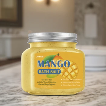 OEM Private Label Mango Fruit Sea Salt Body Scrub Deeply Exfoliating Whitening Chicken Skin Improves Brightness Mineral