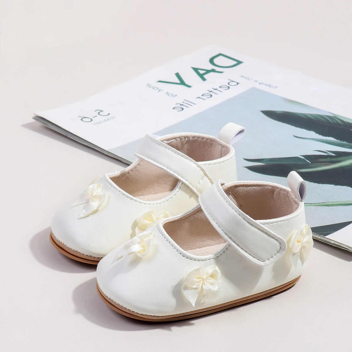 Fashion Spring&Autumn Baby Girl Butterfly Design Princess Shoes With TPR Soled Newborn Toddler Girl Shoes factory
