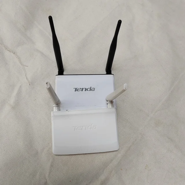 Used Tenda Wireless Router N300 N630 N301 N304 Ver3.0  2.4G 300M WiSP Universal Relay