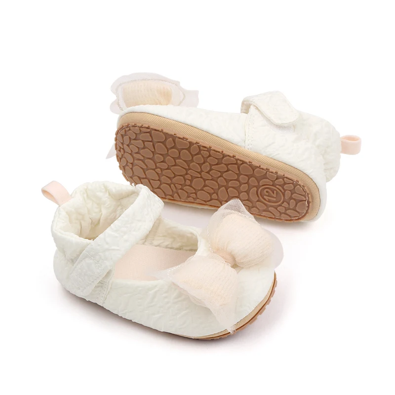 Spring and Fall New Embossed Bow Soft Soled Baby Princess Walking Shoes supplier
