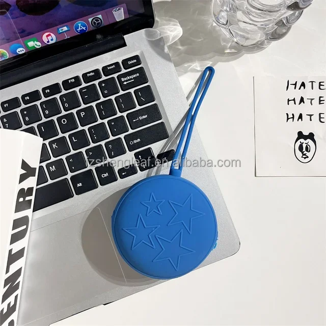 product customized mini pvc coin and earphone pouch unique kawaii silicone key purse wallet for ladies kids women with zipper closure-7