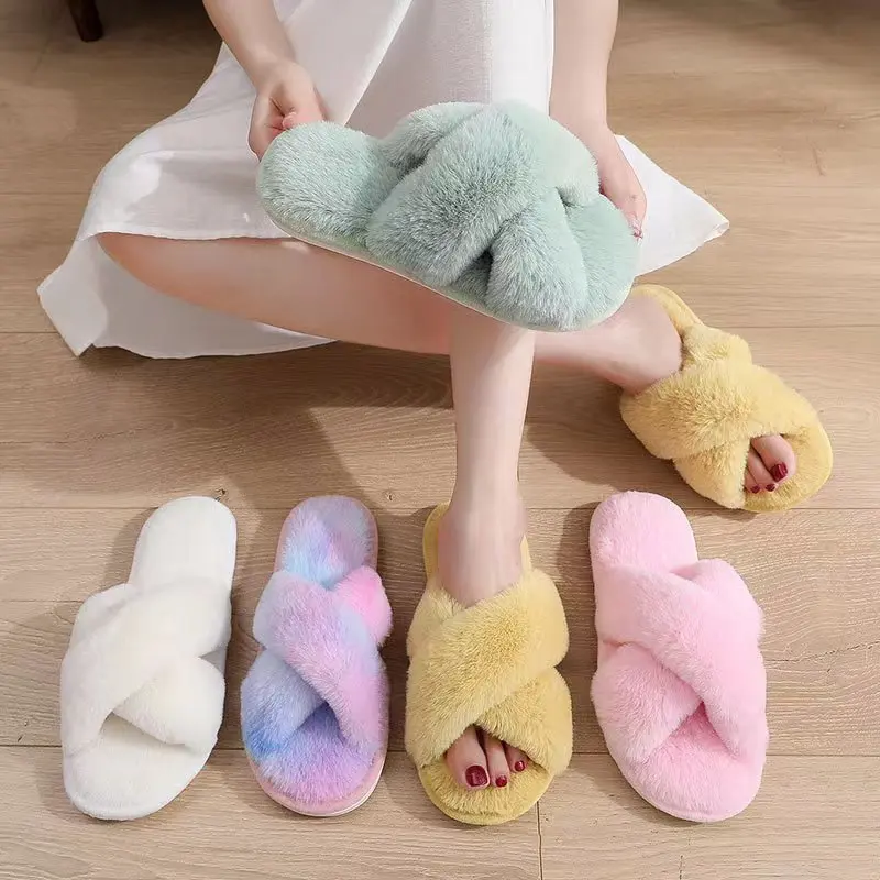 New indoor warm cotton shoes with plush slippers in autumn and winter thickened toe-leaking Mao Mao slippers.