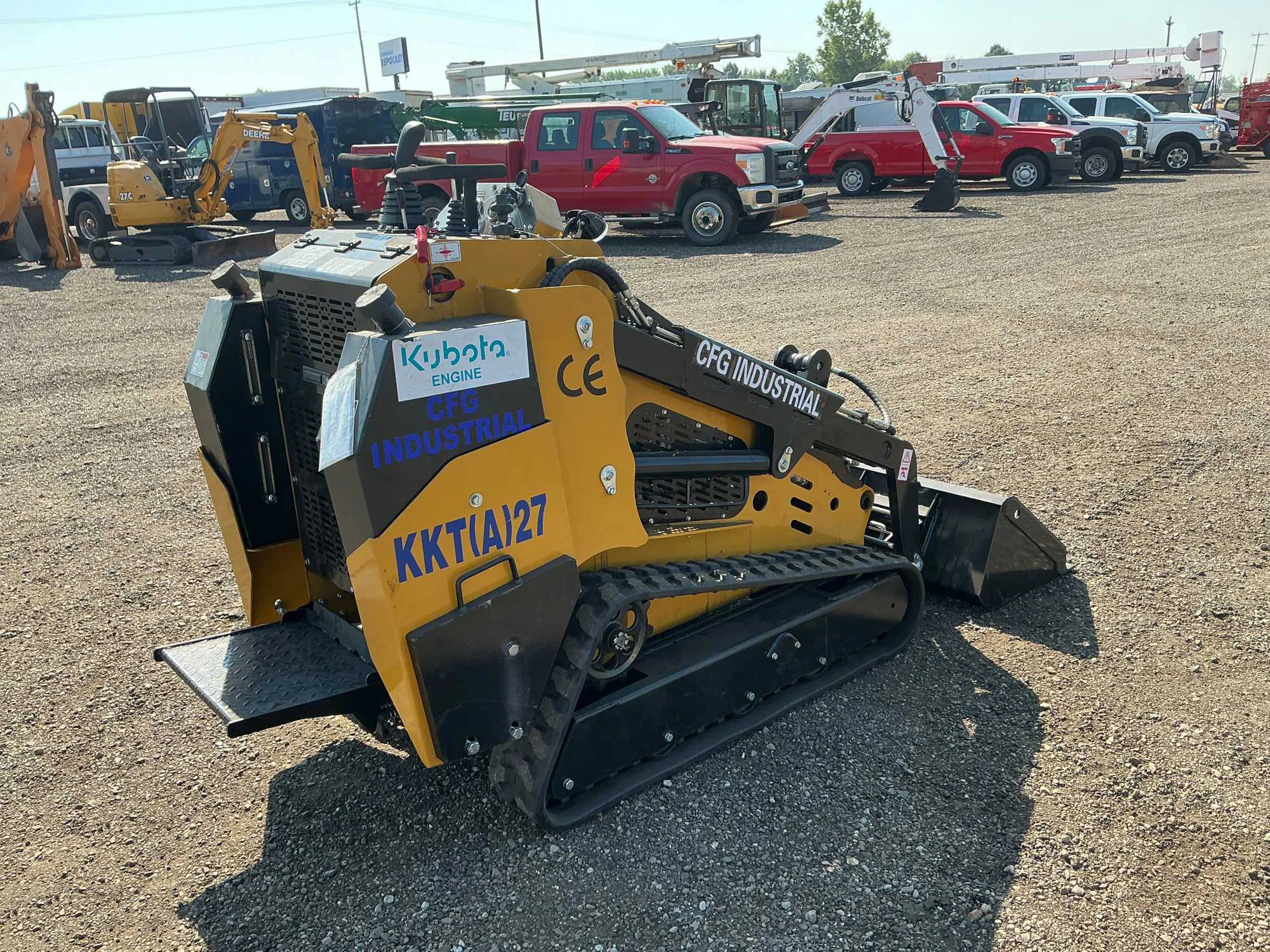 kkt27 kubota d1105 diesel engine 3 cylinders mini skid steer loader crawler loader-4