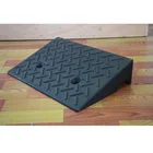 Ramp Car Hot Selling High Loading Capacity Road Kerb Ramp Car Vehicle Rubber Curb Ramp