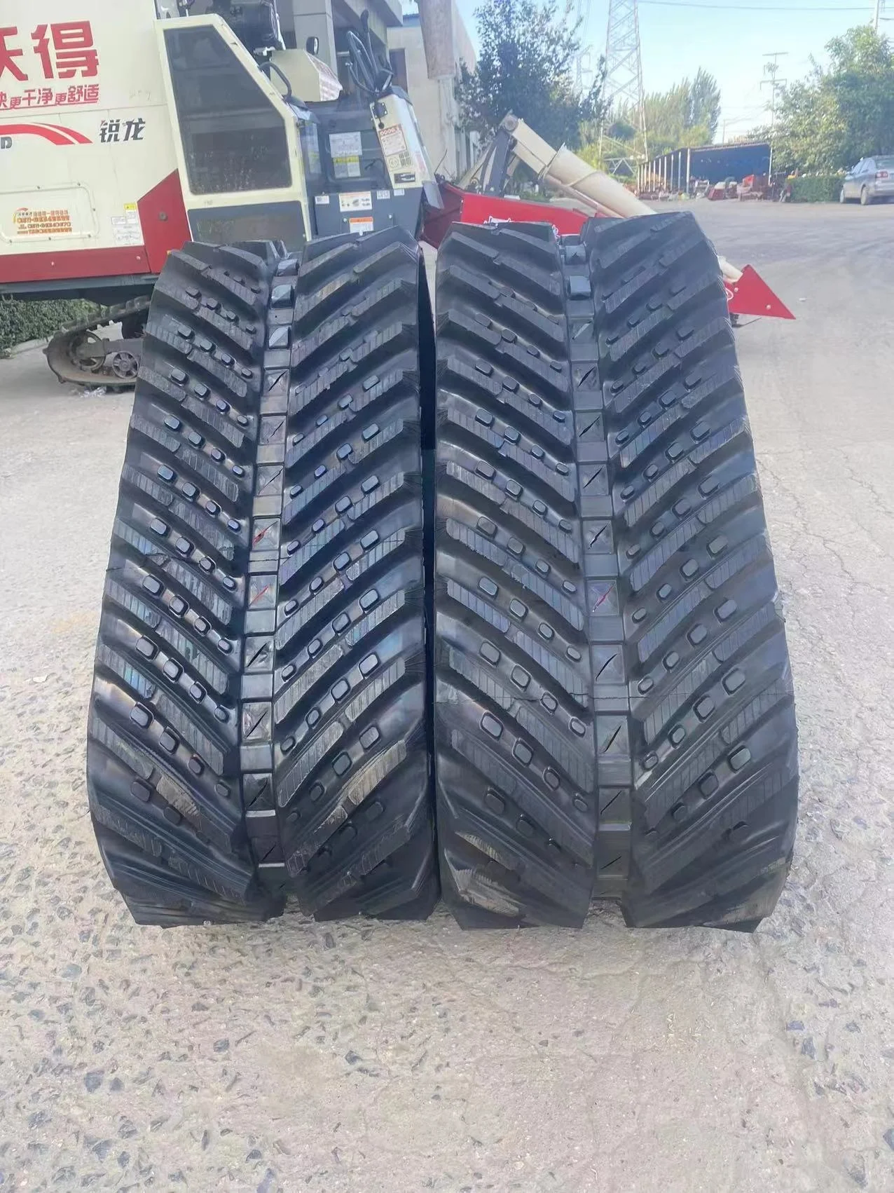 Triangular Rubber Track Chassis Tracked Undercarriage To Agricultural