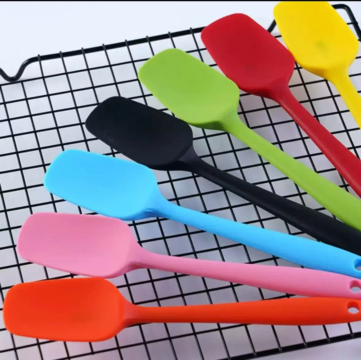 Eco-Friendly Silicone Kitchen Cake Spatula Tableware Cooking Tool Packaged Set with Knife in Bag for Dinnerware Use details