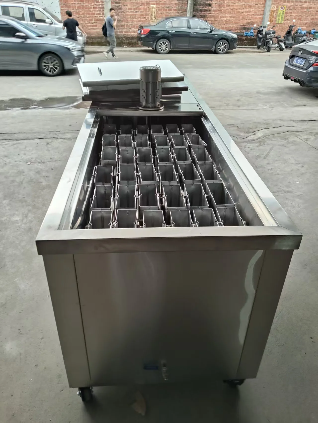 Ice Machine, 240 V, 1600W - detail 26