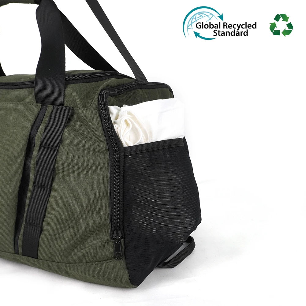 New Large Capacity Sports Gym Duffel Bag Simple Casual Waterproof Custom Logo Travel Gym Bag factory