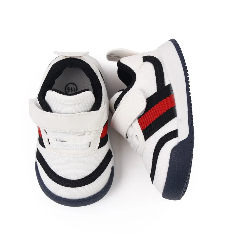 High Quality Soft Rubber Anti-slip Outsole Toddler Kids Prewalker Shoes Sneakers Casual Kids Shoes supplier