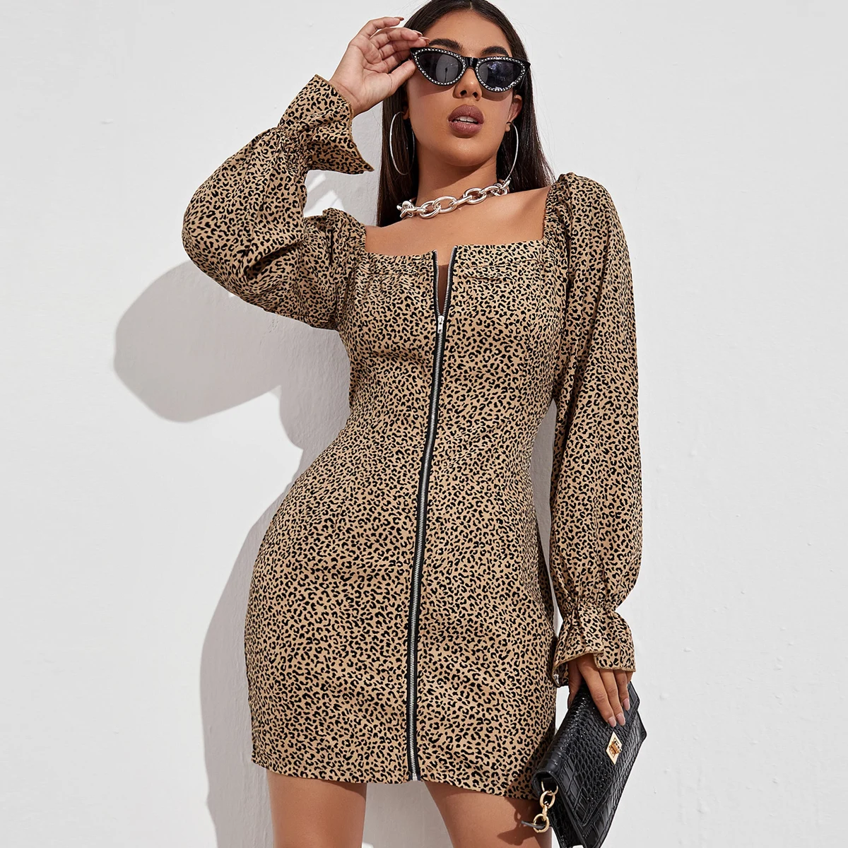 Volante Manga Cuello Cuadrado Cremallera Vestido De Leopardo Elegante Sexy  Mujeres De Manga Larga Casual Vestidos Mujeres Mini Vestido De - Buy Ropa  Casual Elegante Vendaje Ropa Vaina Madura Leopardo Imprimir Bodycon