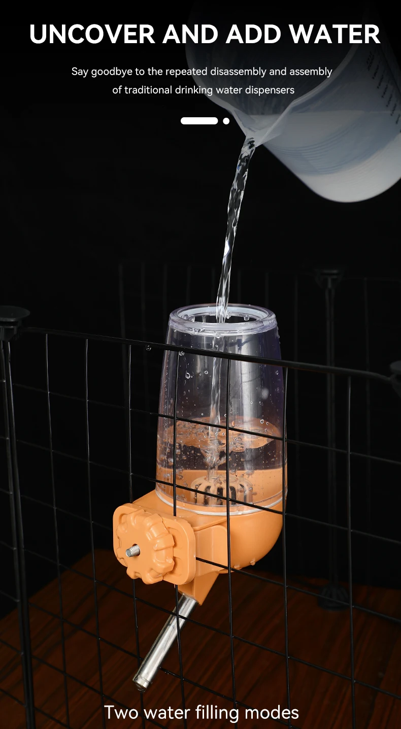 New Design Hot Products Dog Cage Hanging Drinking Fountain Pet Water Bottle manufacture