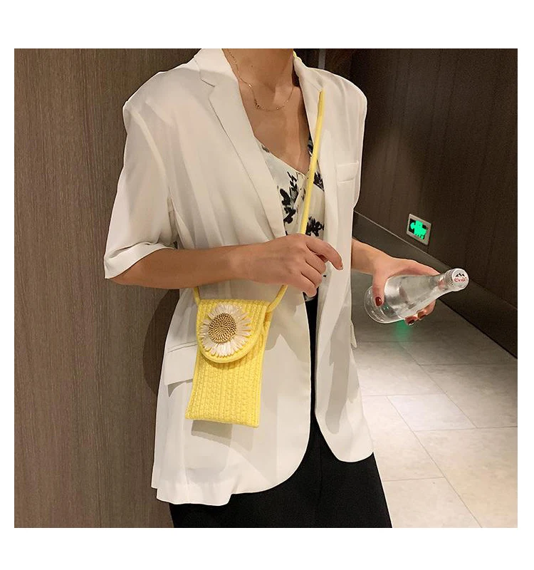 Mini fashion yong lady's crossbody bag causal shopping shoulder bag Exquisite straw phone bag
