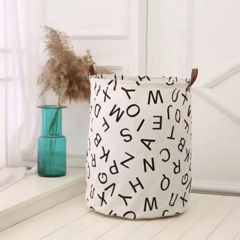 2023 Hot Selling Nordic Style Cotton and Linen Large Capacity Laundry Basket For Storage With Big Dot Pattern