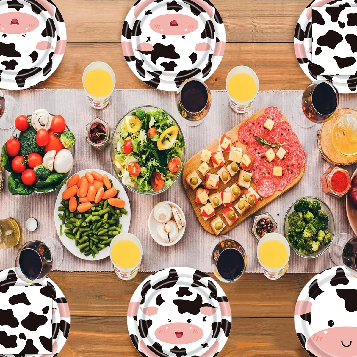 Cartoon Cow Customized Birthday Party Decoration Pattern Party Disposable Tableware Paper Plates And Cups Set