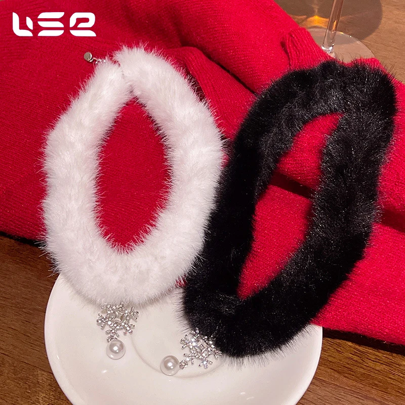 Autumn and winter styles luxury Super immortal temperament snowflake pearl white plush collar fashion jewelry necklaces