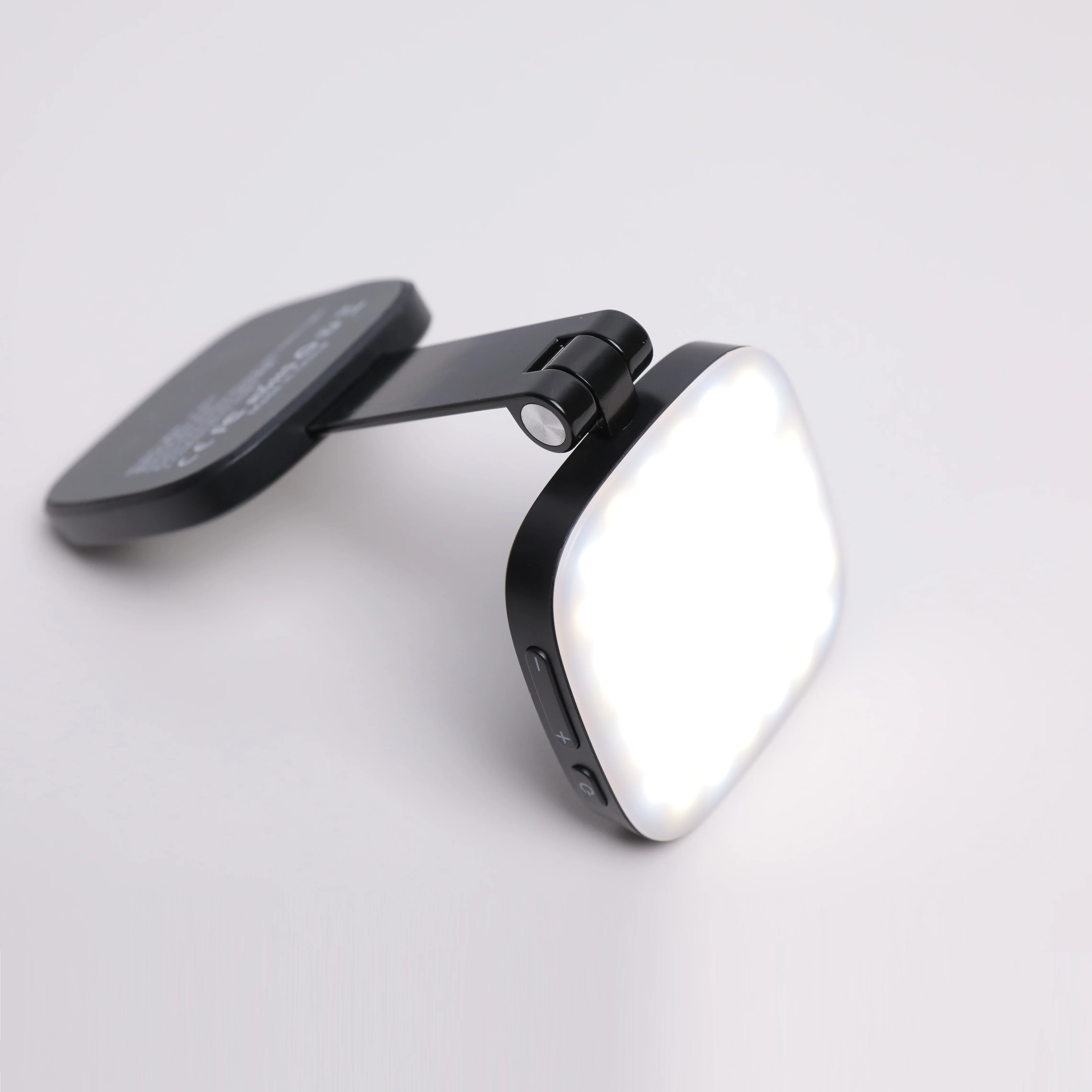 Top F662 magnetic suction mobile phone fill light with led mirror Photo Video Light Rechargeable Battery Lights customized logo