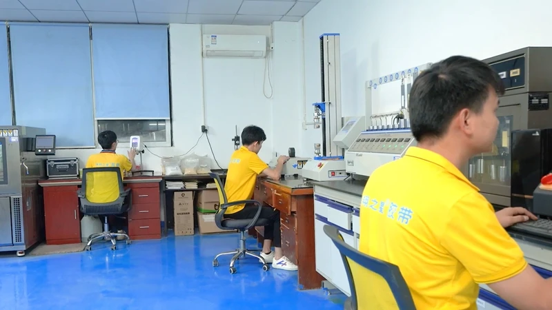 High Tensile Strength 400N/inch Glass Filament Strapping Tape with 11N/inch Pell Adhesion and 150mic Thickness