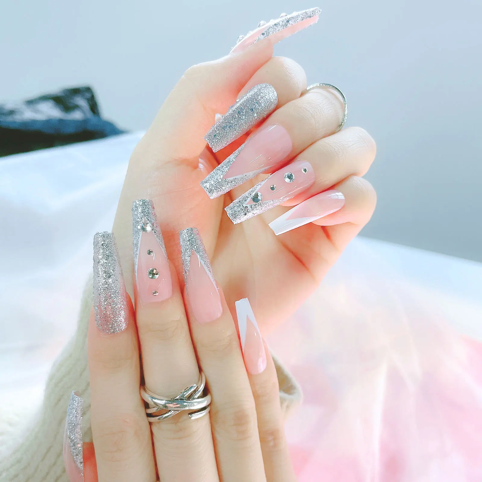 2021 New Arrival False Press On Nails Artificial Fingernails With Packaging  Box Press On Nails Nail Tips - Buy Artificial Fingernails,Press On Nails,Fake  Nails Product on Alibaba.com