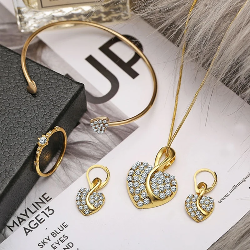 4pc Luxury Heart Diamond Pendant Necklace Bracelet Earring Ring Set for Women Jewelry Party