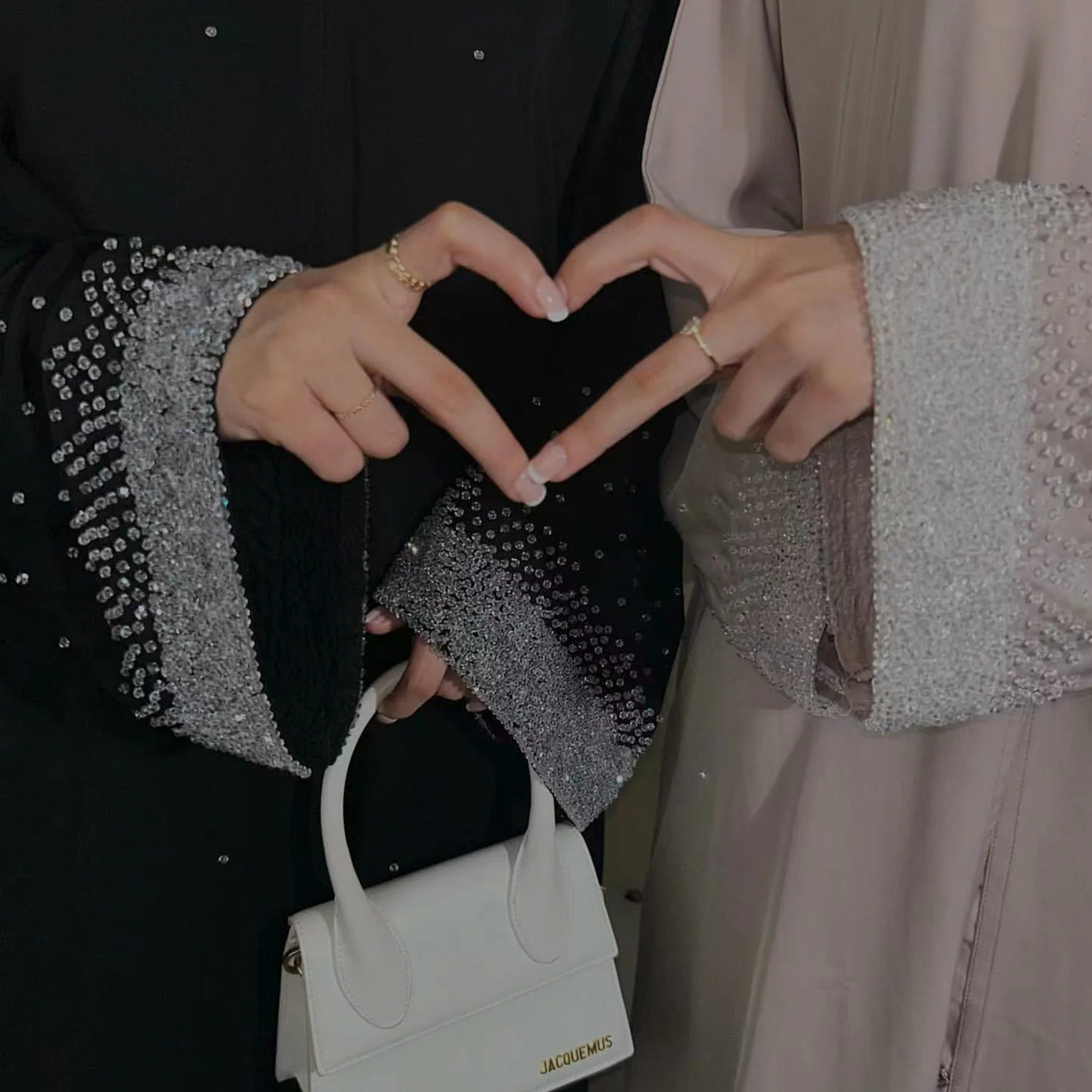 2025 Dubai High-Grade Fabric Modest Wedding Eid Dress Turbans Long Beaded Hand Sleeves Black White Combined manufacture