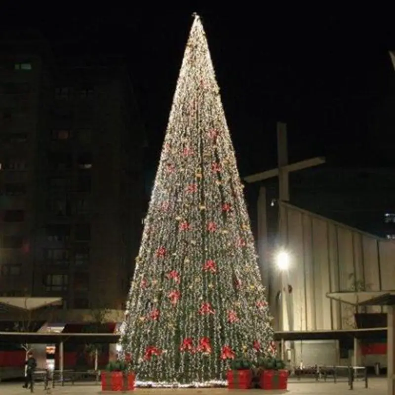 white rope light christmas tree