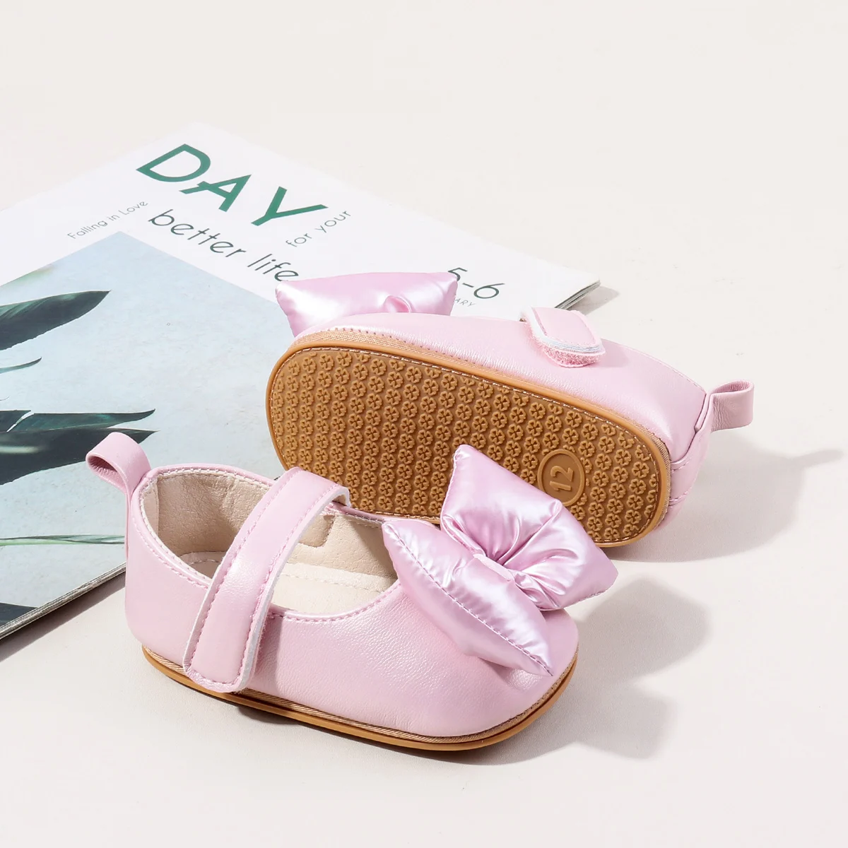 High Quality Anti-slip TPR Outsole Big Bowknot Design Princess Baby Girl Shoes details