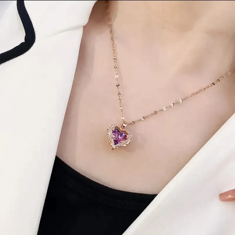 Korean Stainless Steel Rhinestone Crystal Heart Pendant Necklace Women Shiny Real Gold Gemstone Pendant Necklace