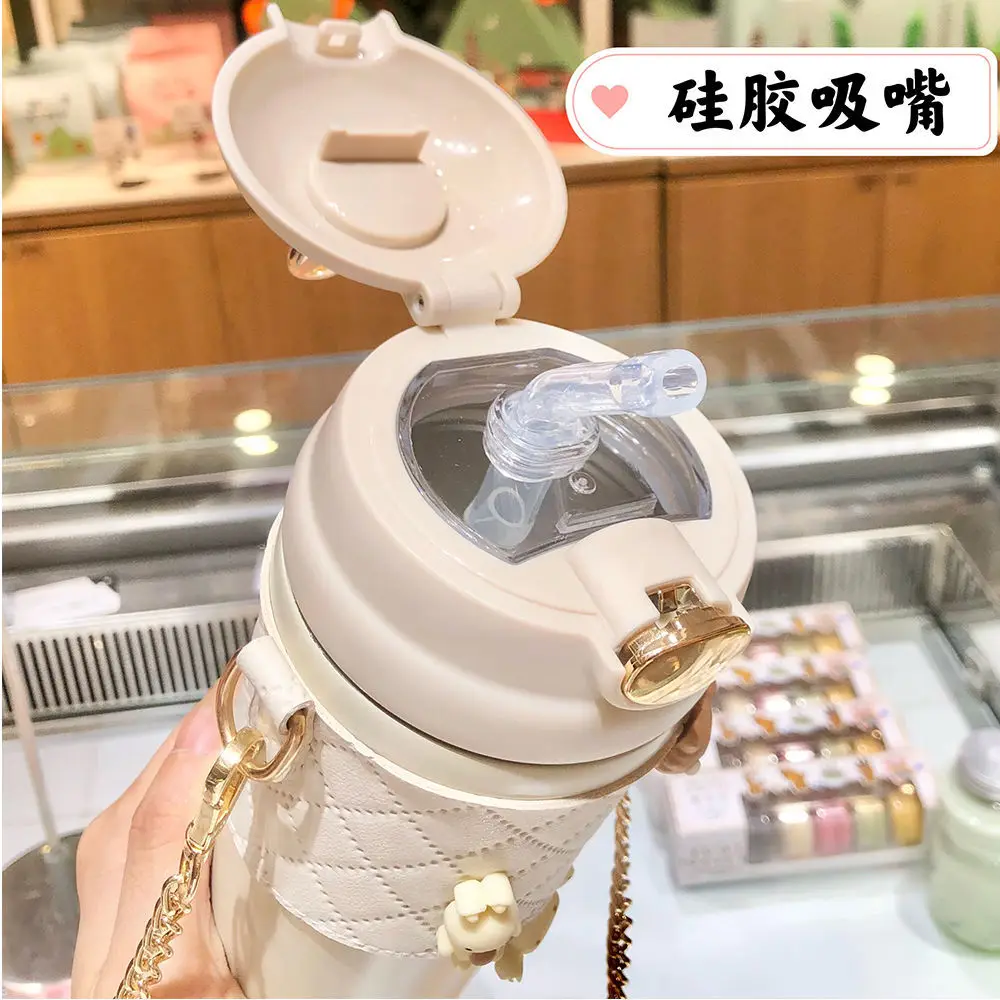 580ml cute rabbit ear Plastic water bottle Cup ins girl kids portable plastic bottle with straw pearls metal chain strap